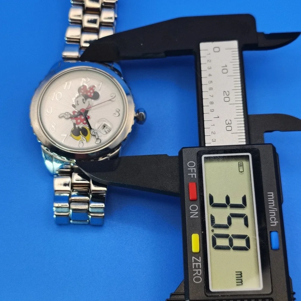 Vintage 1993‎ Disney Minnie Mouse 36mm Women's Quartz Watch Extra Leather Straps